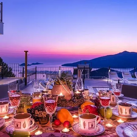 Vilă Sleeps 8 Pool Air Con Wifi Kalkan