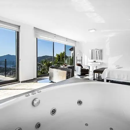 Βίλα Sleeps 8 Pool Air Con Wifi